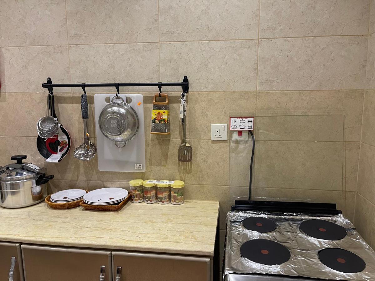 Al Bateel Furnished Apartments ริยาดห์ ภายนอก รูปภาพ